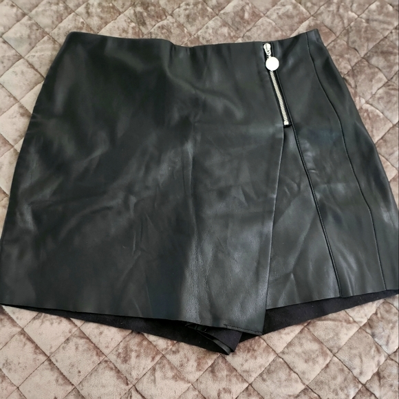Zara envelope skirt - Picture 1 of 2